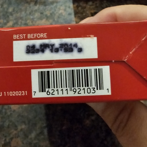 Starbucks Via Refresher Very Berry - Picture 3 of 3